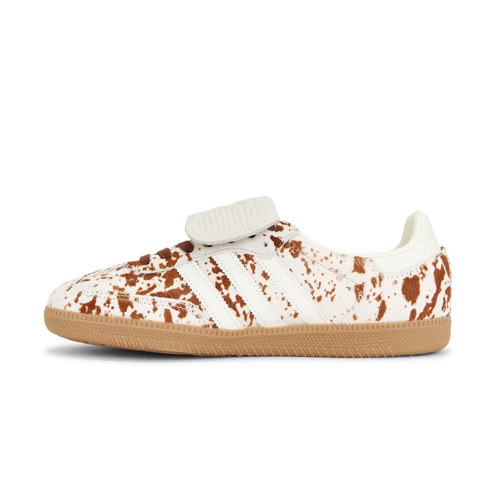Sambas LT in Off White, Lucid Pink, & Gum - Picture 3 of 10